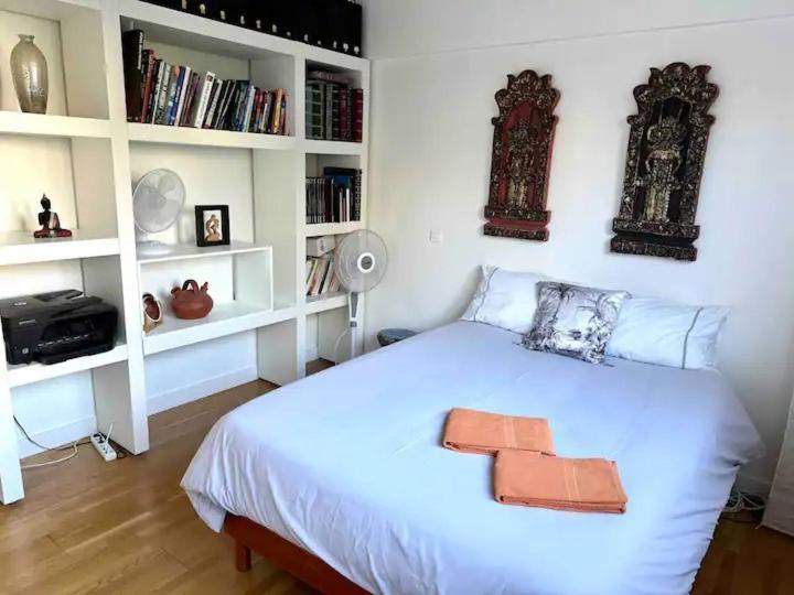 Private Bedrooms Near Eiffel Tower Париж Екстер'єр фото